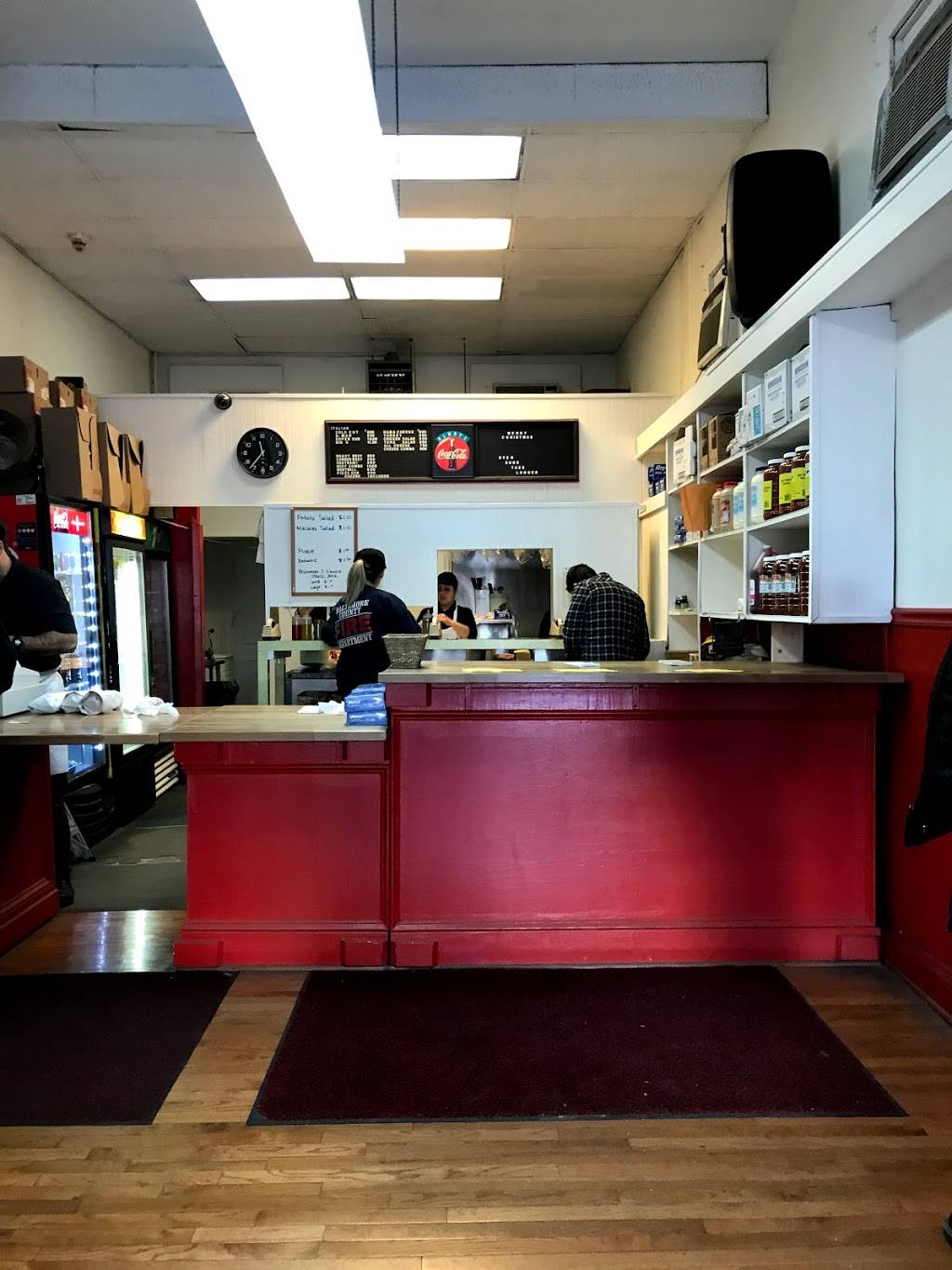 Mangialardos | restaurant | 1317 Pennsylvania Ave SE, Washington, DC 20003, USA | 2025436212 OR +1 202-543-6212