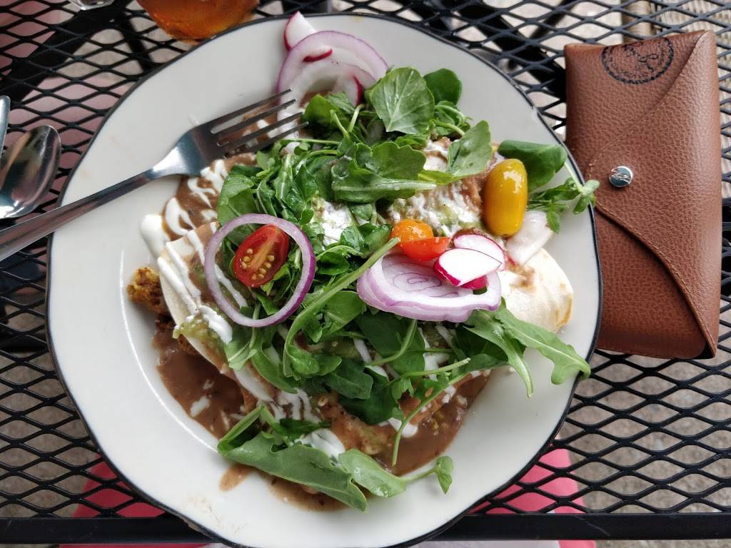 Honeys Sit n Eat | restaurant | 800 N 4th St, Philadelphia, PA 19123, USA | 2159251150 OR +1 215-925-1150