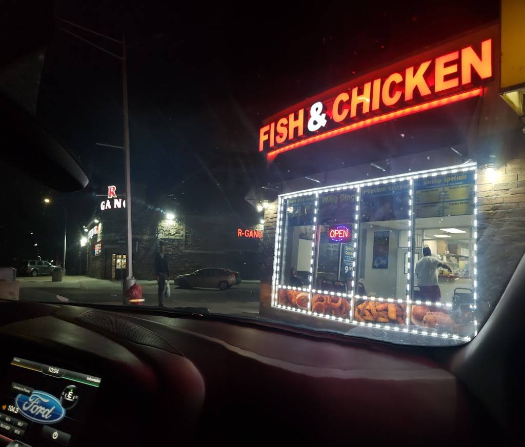 Manhattan Fish and Chicken | restaurant | 19394 Kelly Rd, Harper Woods, MI 48225, USA | 3134995457 OR +1 313-499-5457