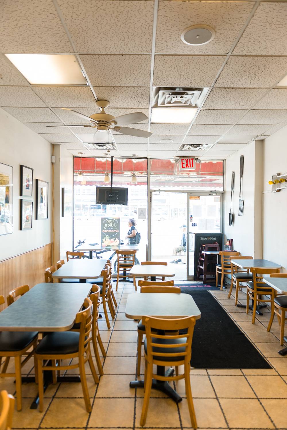 Redwood Deli | meal takeaway | 118-18 Queens Blvd, Forest Hills, NY 11375, USA | 7182619326 OR +1 718-261-9326