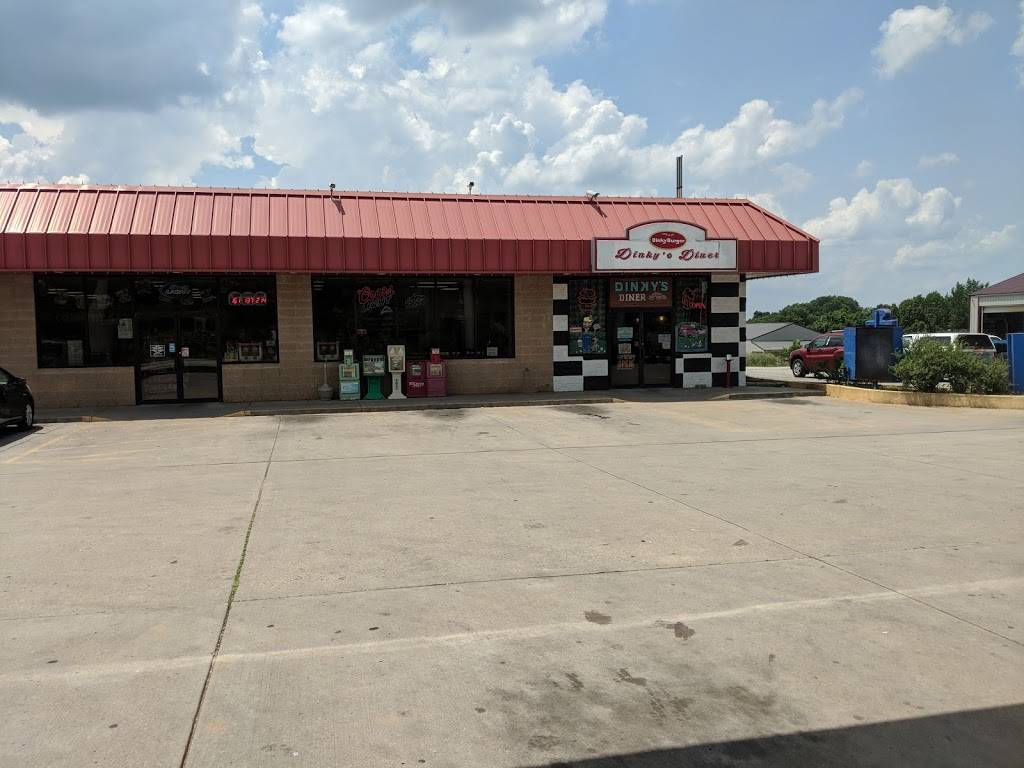 Dinkys Diner | restaurant | 3577 US-160 #8225, Reeds Spring, MO 65737, USA | 4172720289 OR +1 417-272-0289