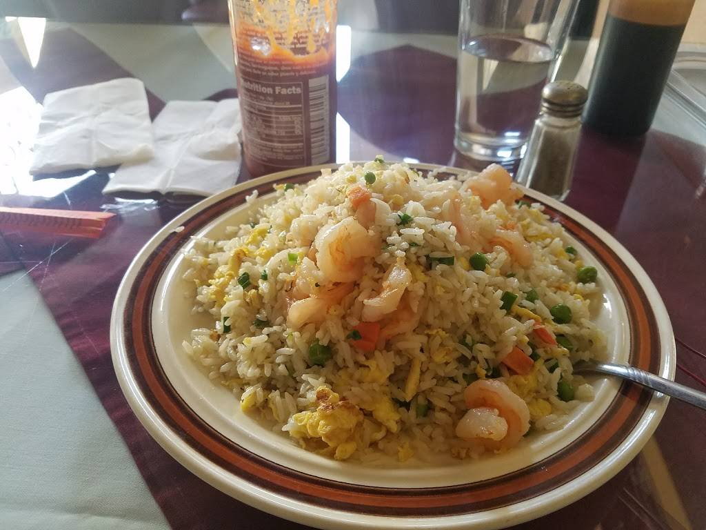 Broadway Market & Deli | restaurant | 5318, 128 Broadway St, Chico, CA 95928, USA | 5308998368 OR +1 530-899-8368