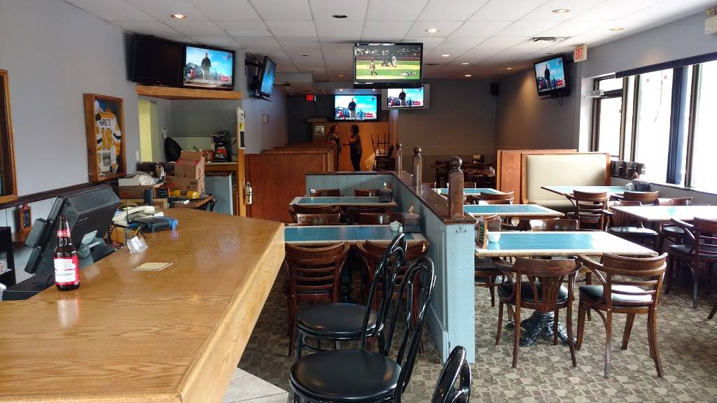 Westside Bar & Grill | restaurant | 304 St Andrews St, Cambridge, ON N1S 1P3, Canada | 5196240404 OR +1 519-624-0404