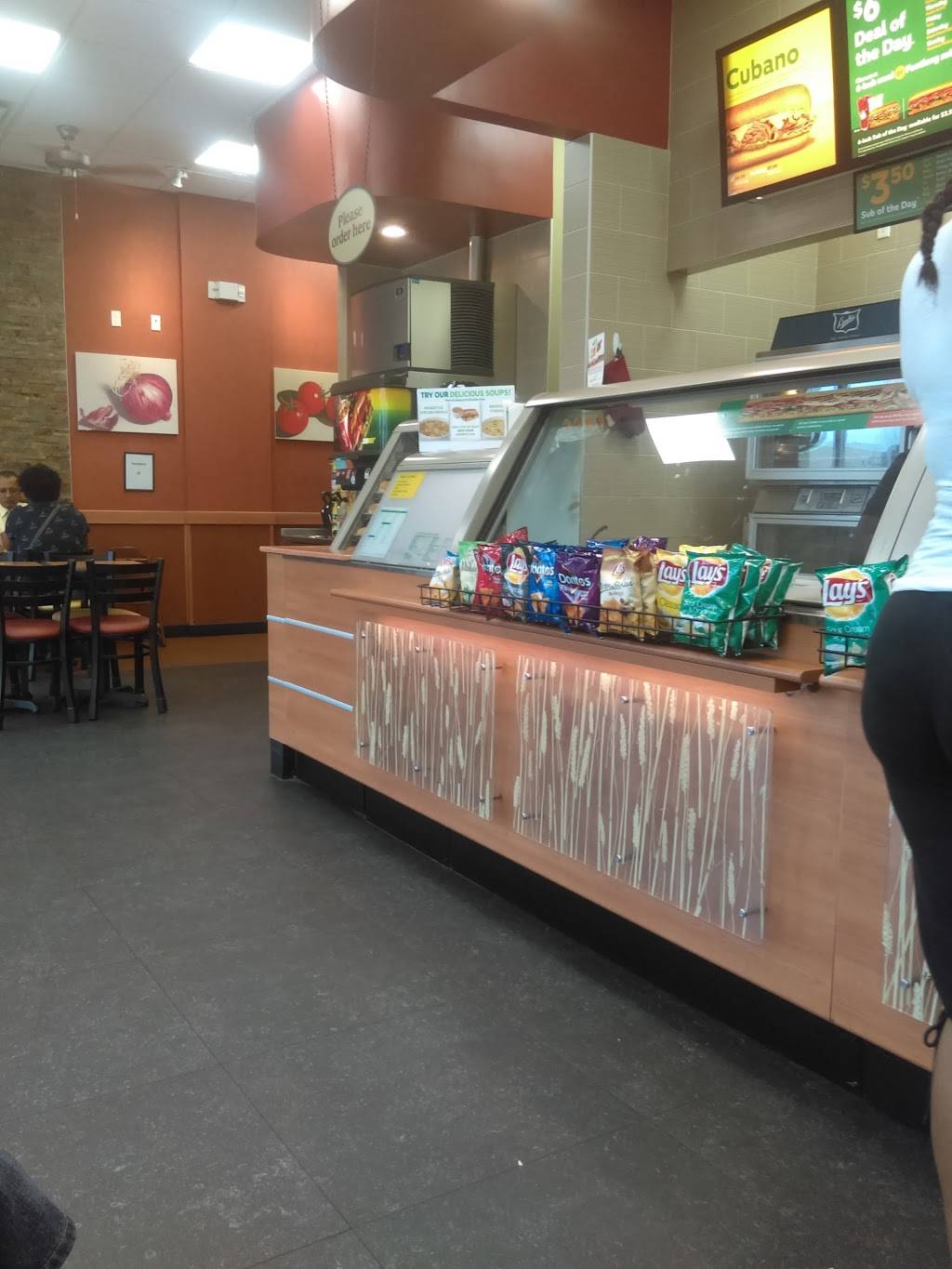 Subway | restaurant | 1411 S State Rd 7, Fort Lauderdale, FL 33317, USA | 7542063019 OR +1 754-206-3019
