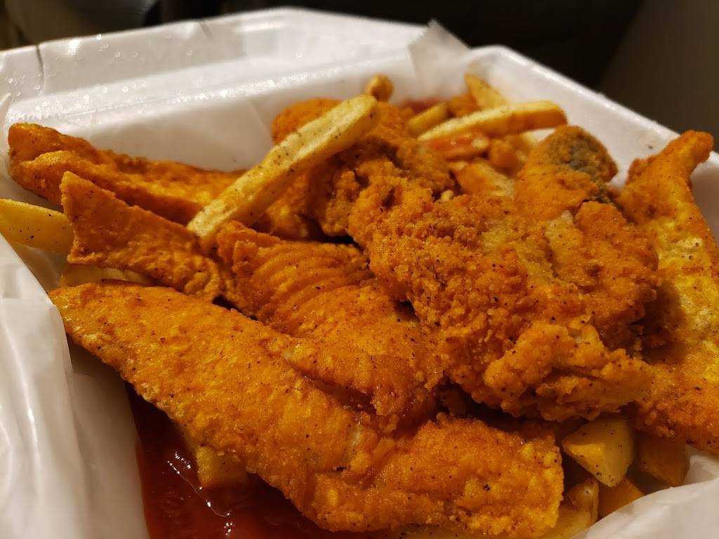 New York Fried Chicken | restaurant | 151 Back River Neck Rd, Essex, MD 21221, USA | 4103913232 OR +1 410-391-3232