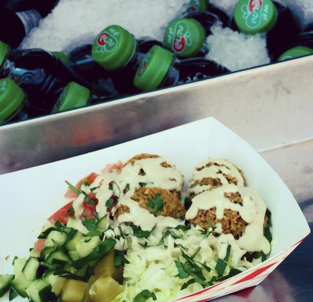 Falafel on wheels | restaurant | 5219 Newcastle Ave, Encino, CA 91316, USA | 3106285777 OR +1 310-628-5777