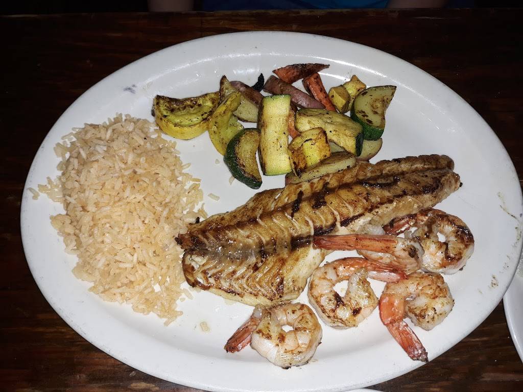 Los Lupes Irving | restaurant | 3644 Irving Mall, Irving, TX 75062, USA | 9728701500 OR +1 972-870-1500