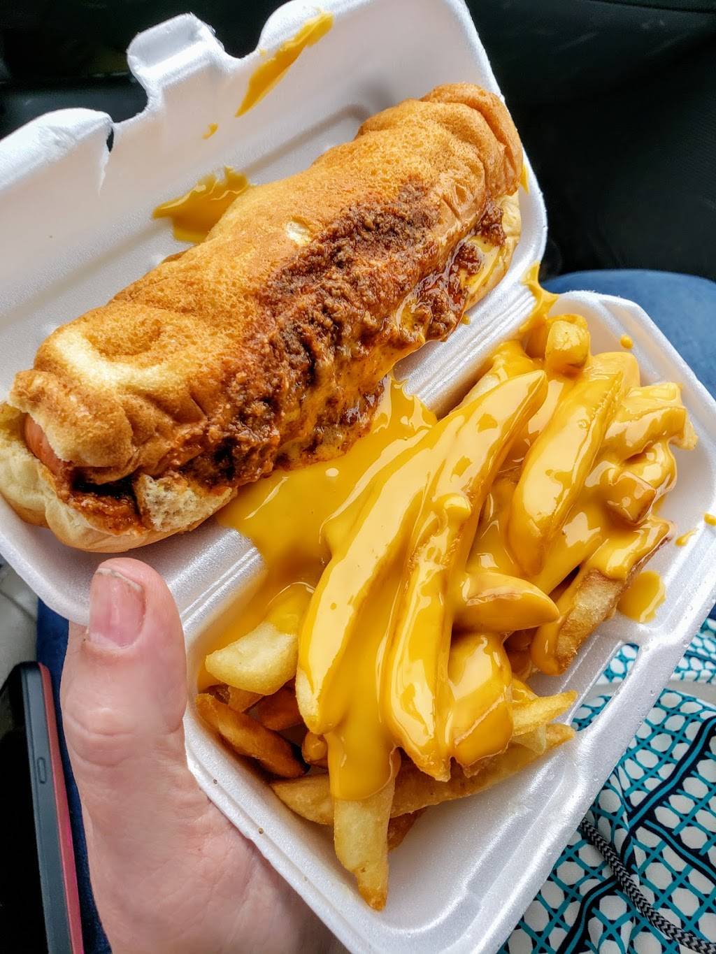 Mugs-Up Drive In | restaurant | 603 Orange St, Columbia, MO 65203, USA | 5734429833 OR +1 573-442-9833