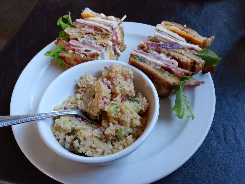 Fletchers Kitchen & Tap | restaurant | 6101 W Main St, Belleville, IL 62223, USA | 6182393317 OR +1 618-239-3317