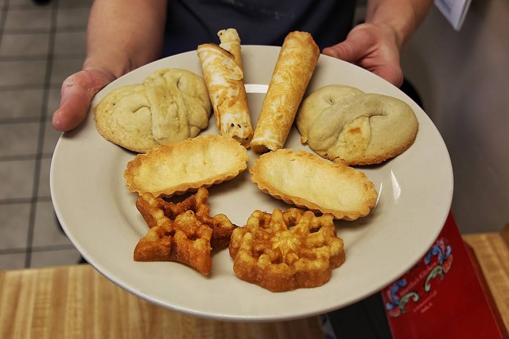 Marthas Kitchen | restaurant | 302 E Van Buren St, Malta, IL 60150, USA | 8158259009 OR +1 815-825-9009