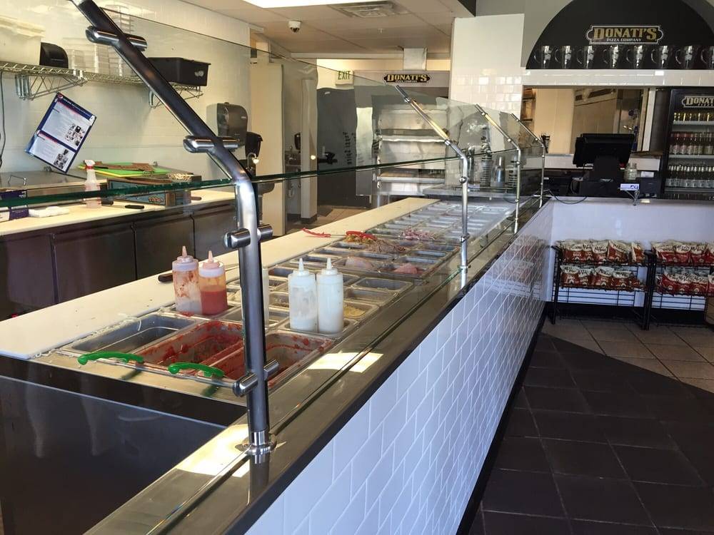 Donatis Pizza | restaurant | 205 Waukegan Rd, Lake Bluff, IL 60044, USA | 8477358900 OR +1 847-735-8900