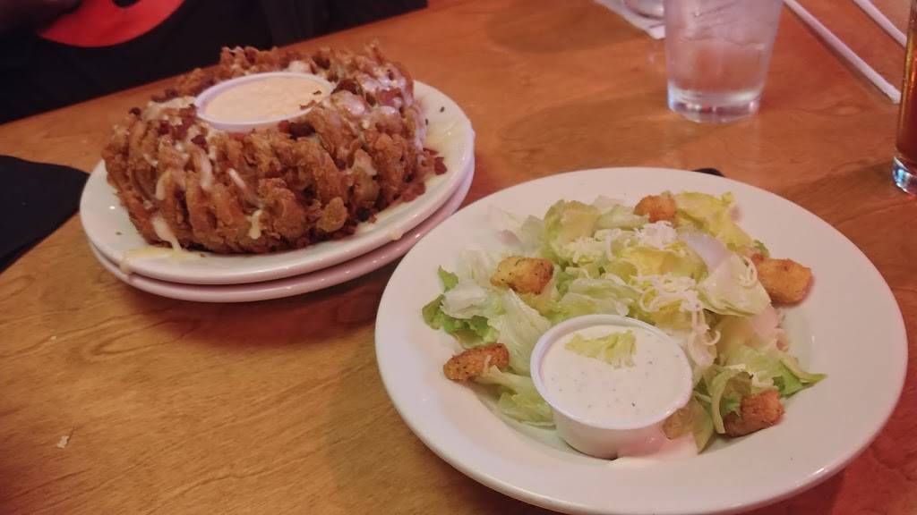 Texas Roadhouse | restaurant | 3203 Ming Ave, Bakersfield, CA 93304, USA | 6613970422 OR +1 661-397-0422