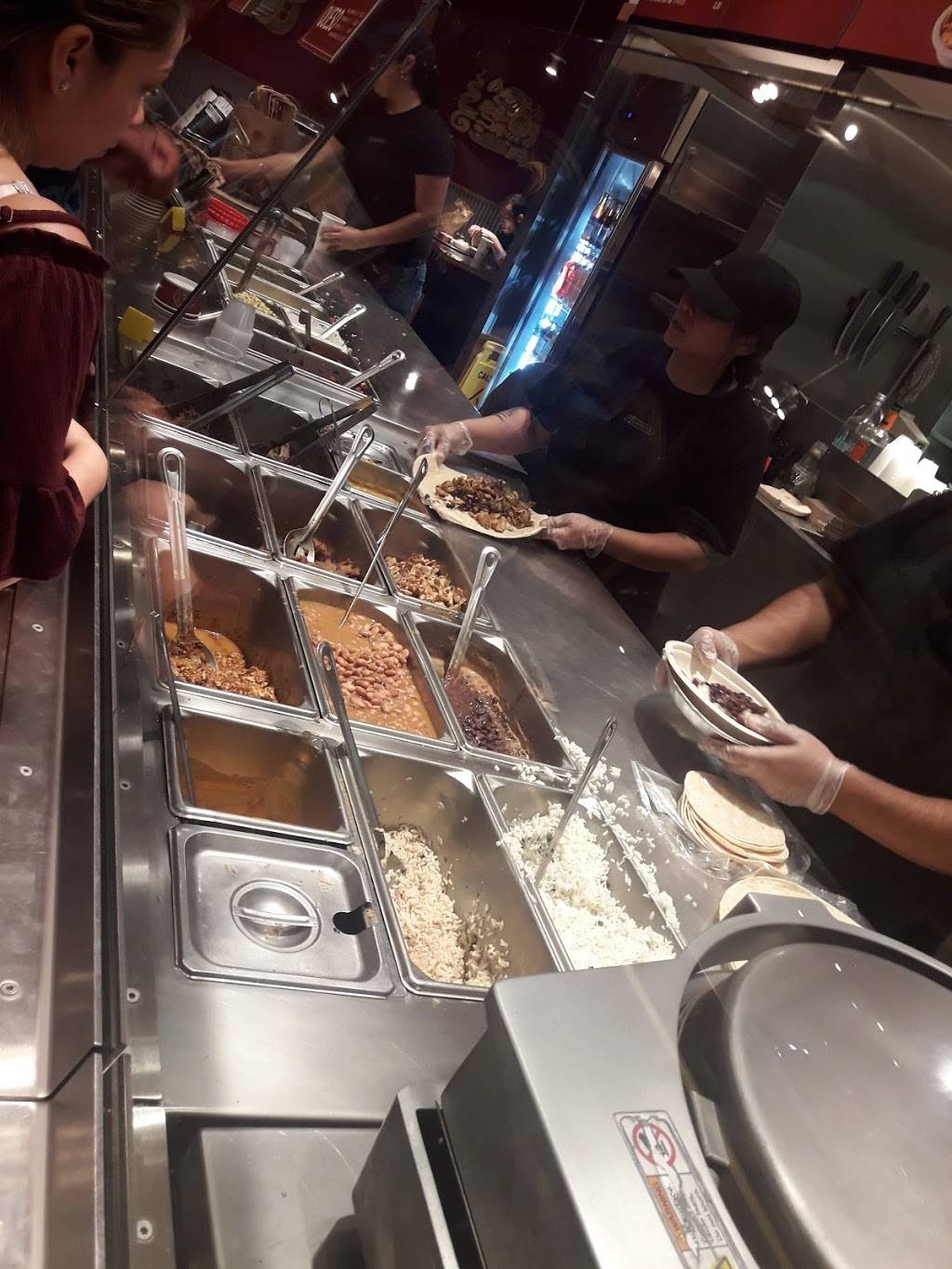 Chipotle Mexican Grill | restaurant | 895 N Academy Blvd, Colorado Springs, CO 80909, USA | 7195721727 OR +1 719-572-1727