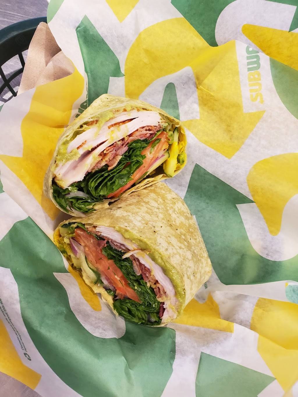Subway | meal takeaway | 11011 Antioch Rd Suite 100, Overland Park, KS 66210, USA | 9134998550 OR +1 913-499-8550