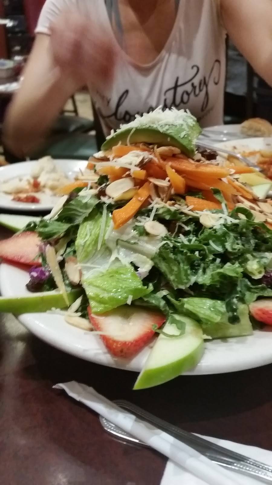 DLish Gourmet Pasta & Pizza | restaurant | 386 E H St, Chula Vista, CA 91910, USA | 6195851371 OR +1 619-585-1371