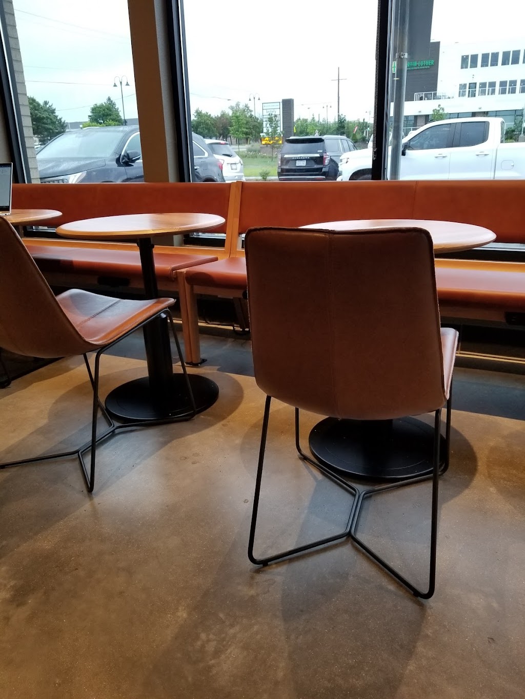 Starbucks | cafe | 5199 S 76th St, Greendale, WI 53129, USA | 4142686304 OR +1 414-268-6304