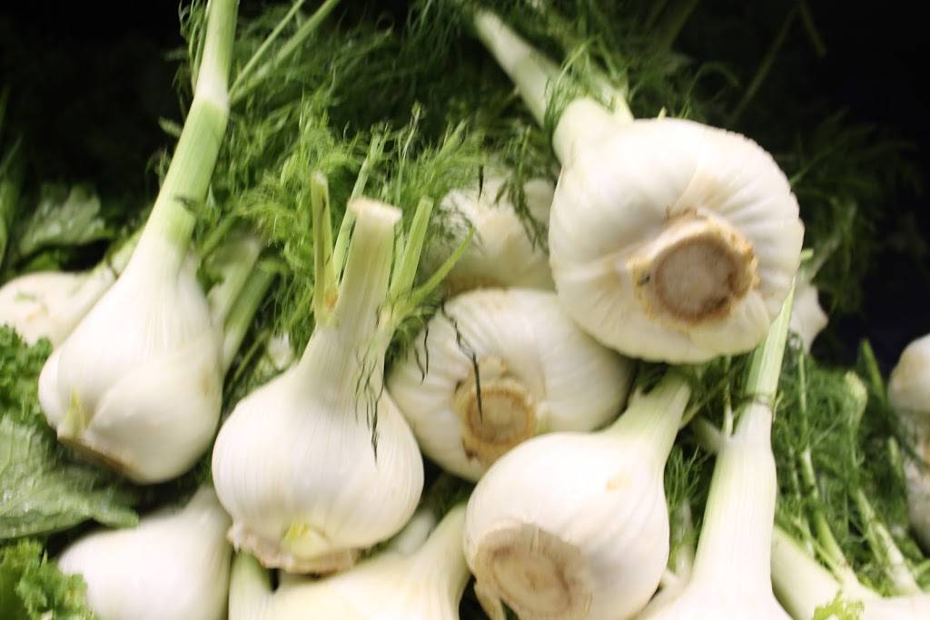 Green Farmers Market | restaurant | 101 Plaza Center, Secaucus, NJ 07094, USA | 2018661200 OR +1 201-866-1200