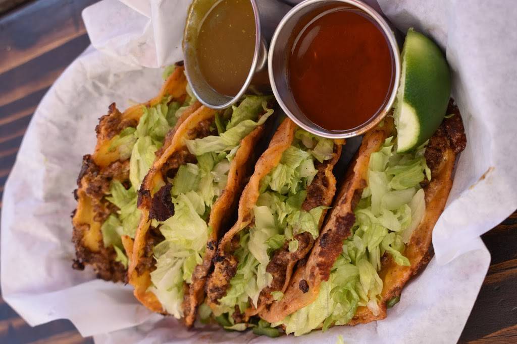 Drifters Cocktails | night club | 18240 Soledad Canyon Rd, Canyon Country, CA 91387, USA | 6612522471 OR +1 661-252-2471