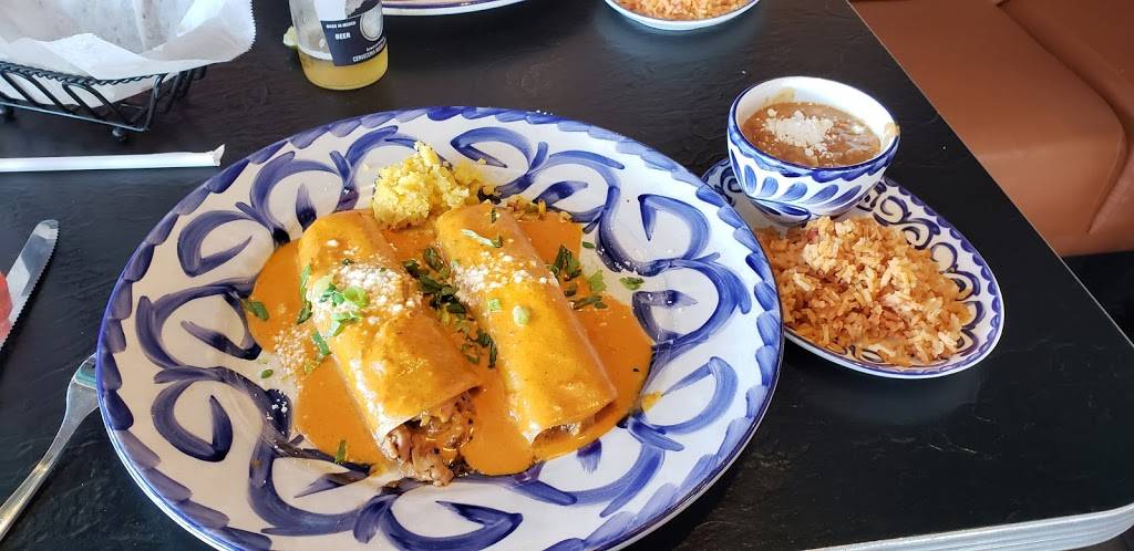 Chevys Fresh Mex | restaurant | 1890 Powell St, Emeryville, CA 94608, USA | 5106538210 OR +1 510-653-8210