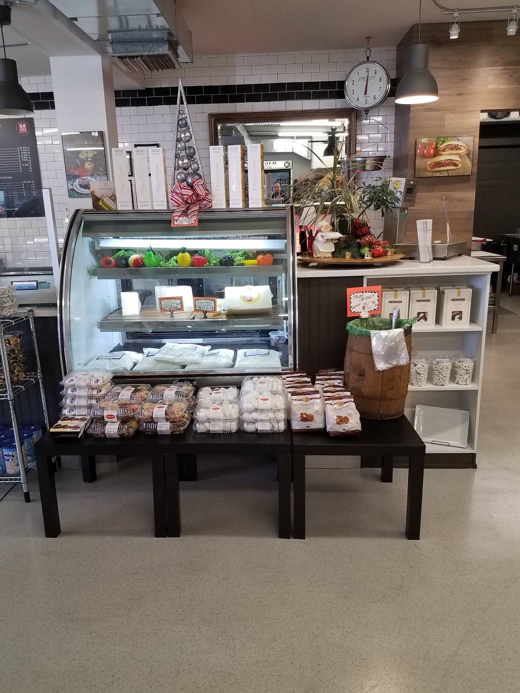 Maglio Sausage Co | restaurant | 3632 S 3rd St, Philadelphia, PA 19148, USA | 2154653902 OR +1 215-465-3902