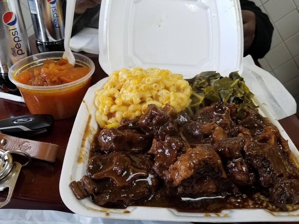Soul Food Chess House | restaurant | 1075 Broad St, Newark, NJ 07102, USA | 9736888123 OR +1 973-688-8123