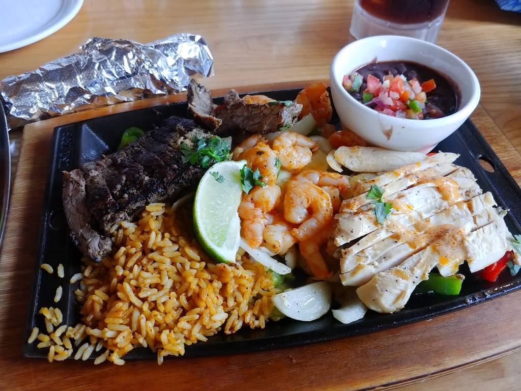 Chilis Grill & Bar | restaurant | 94-797 Lumiaina St Waipahu, Oahu, HI 96797, USA | 8086777775 OR +1 808-677-7775