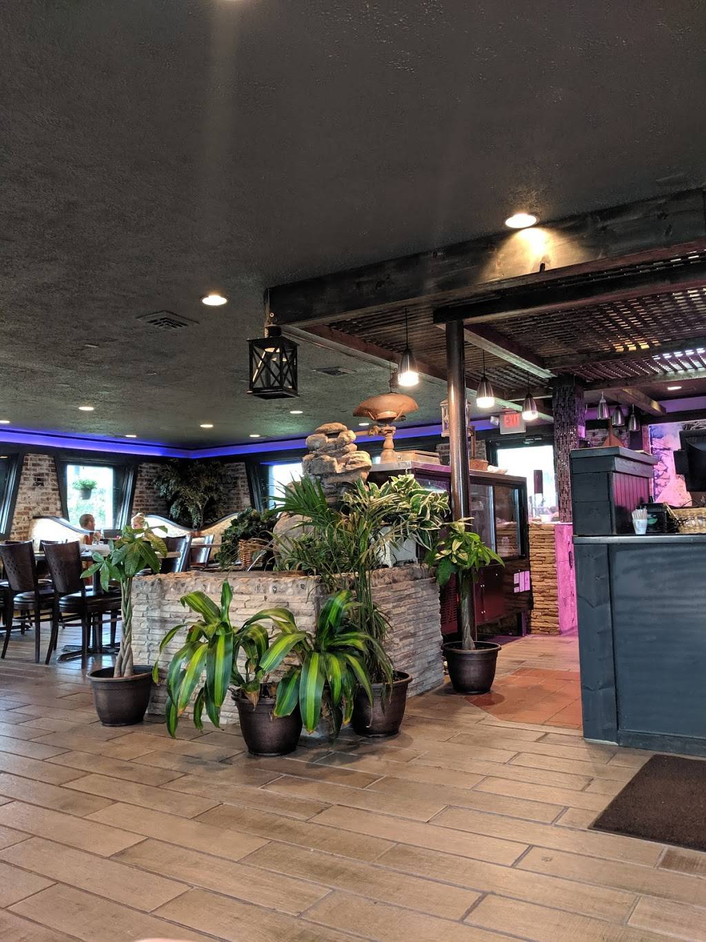 The Oven | restaurant | 4671 W Walton Blvd, Waterford Twp, MI 48329, USA | 2485997119 OR +1 248-599-7119