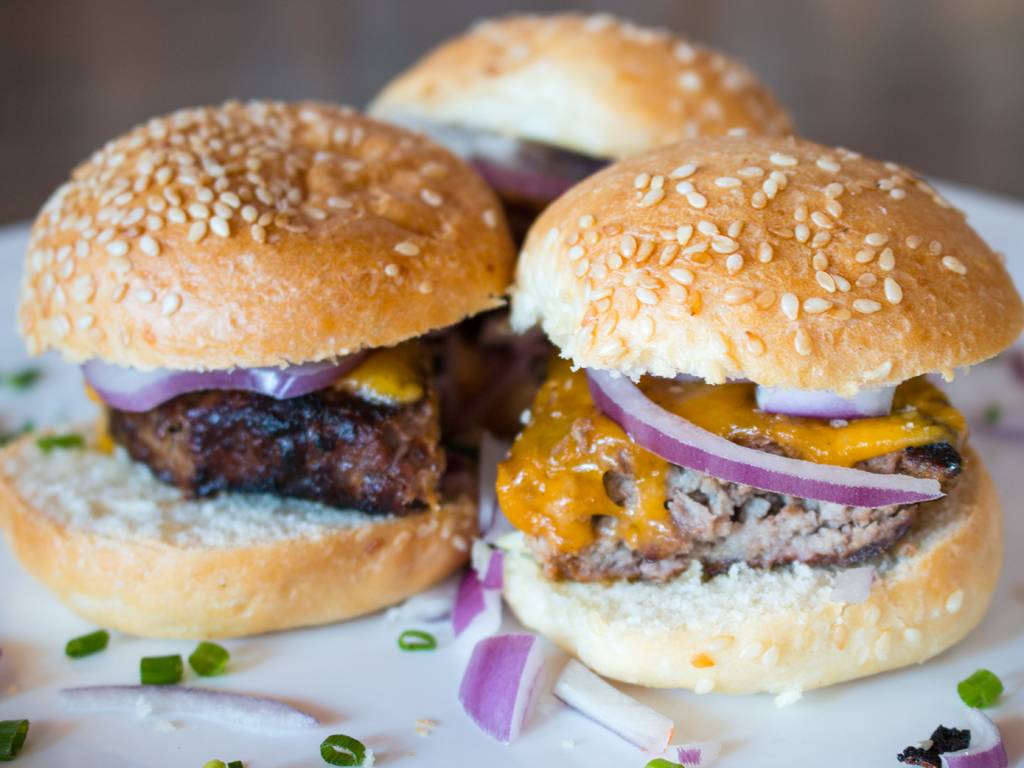 Tinhorn Flats Saloon & Grill | restaurant | 2623 W Magnolia Blvd, Burbank, CA 91505, USA | 8185672470 OR +1 818-567-2470