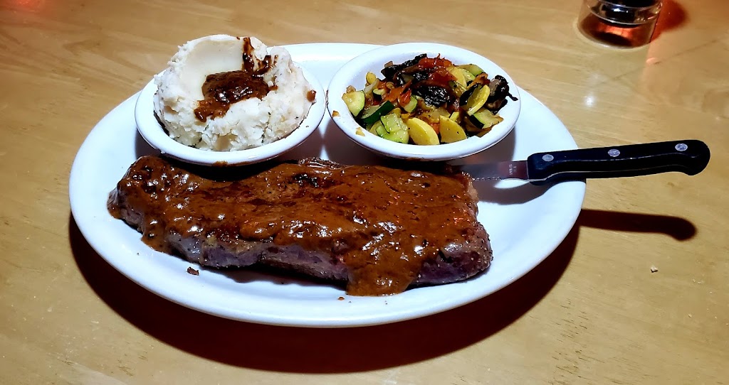 The Grill | restaurant | 446 S Main St, Lone Pine, CA 93545, USA | 7608764240 OR +1 760-876-4240