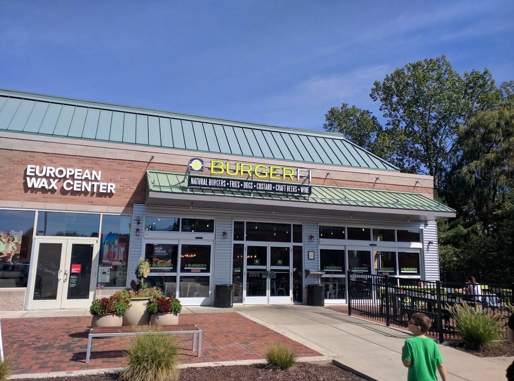 BurgerFi | restaurant | 380 W Main St #3, Simsbury, CT 06070, USA | 8602171403 OR +1 860-217-1403