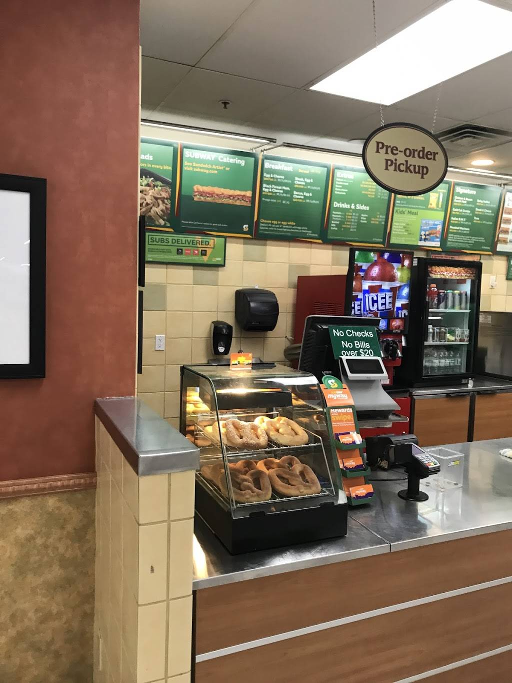 Subway | meal takeaway | 3041 N Rainbow Blvd, Las Vegas, NV 89108, USA | 7028347139 OR +1 702-834-7139