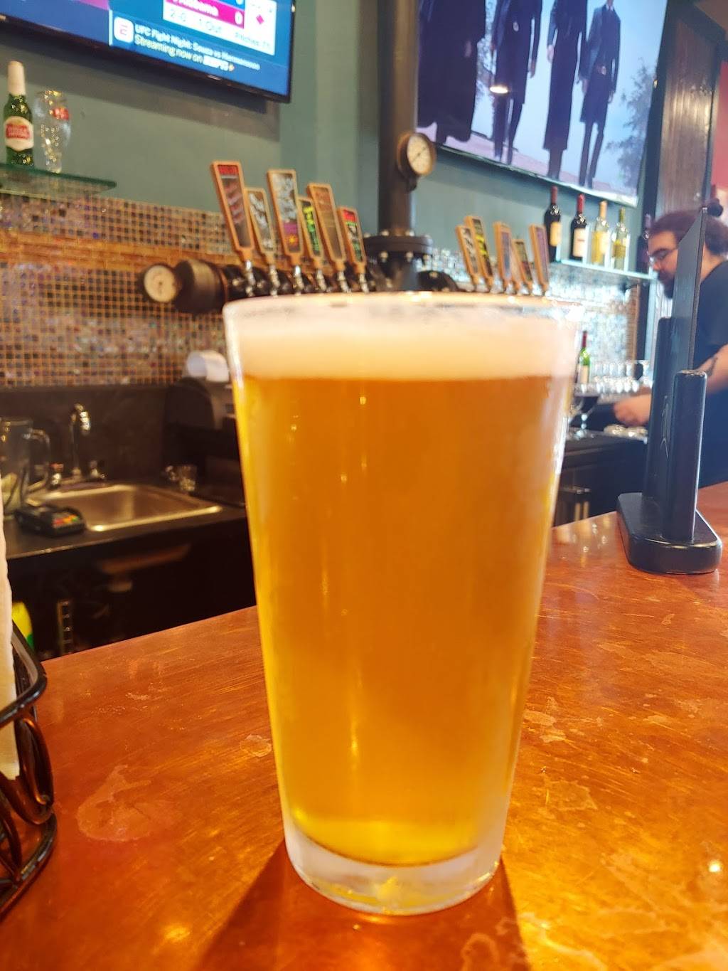 Round Table Pizza | meal delivery | 140 Browns Valley Pkwy, Vacaville, CA 95688, USA | 7074517224 OR +1 707-451-7224