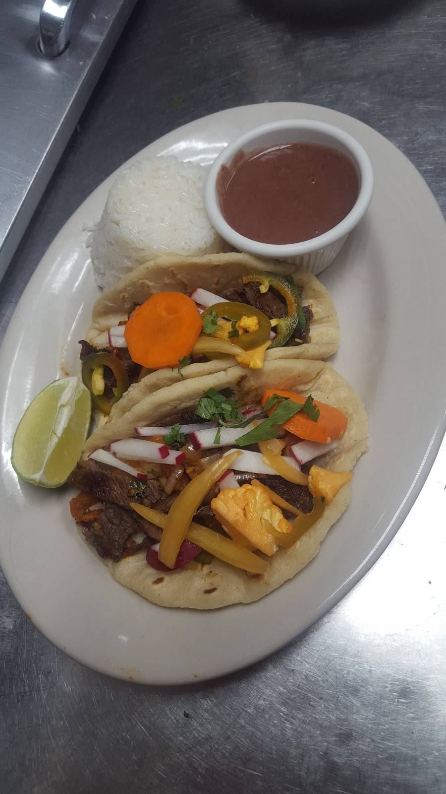 El Esteron | restaurant | 8500 Dakota Dr, Gaithersburg, MD 20877, USA | 3013309622 OR +1 301-330-9622