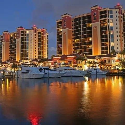 Cape Harbour Oyster Bar & Grill | restaurant | 5785 Cape Harbour Dr #102, Cape Coral, FL 33914, USA | 2395992947 OR +1 239-599-2947