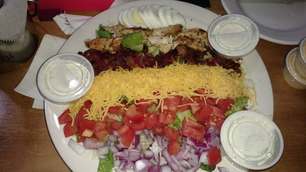 Wyatt Earps Steak House | restaurant | 102 E Court Square suit DU, Covington, TN 38019, USA | 9016172156 OR +1 901-617-2156