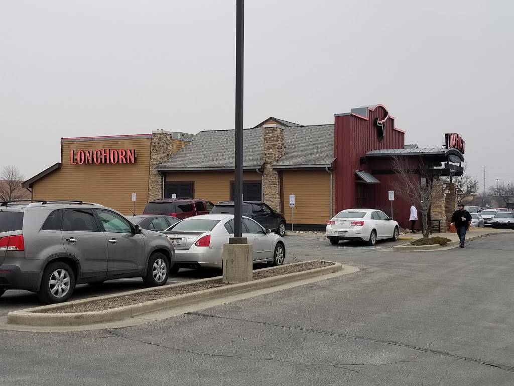 LongHorn Steakhouse | meal takeaway | 4820 E Southport Rd, Indianapolis, IN 46237, USA | 3177837600 OR +1 317-783-7600