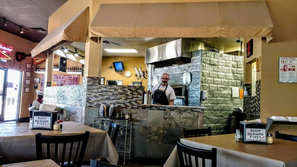 New York Pizza Pub | restaurant | 2345 TX-337 Loop, New Braunfels, TX 78130, USA | 8306269782 OR +1 830-626-9782