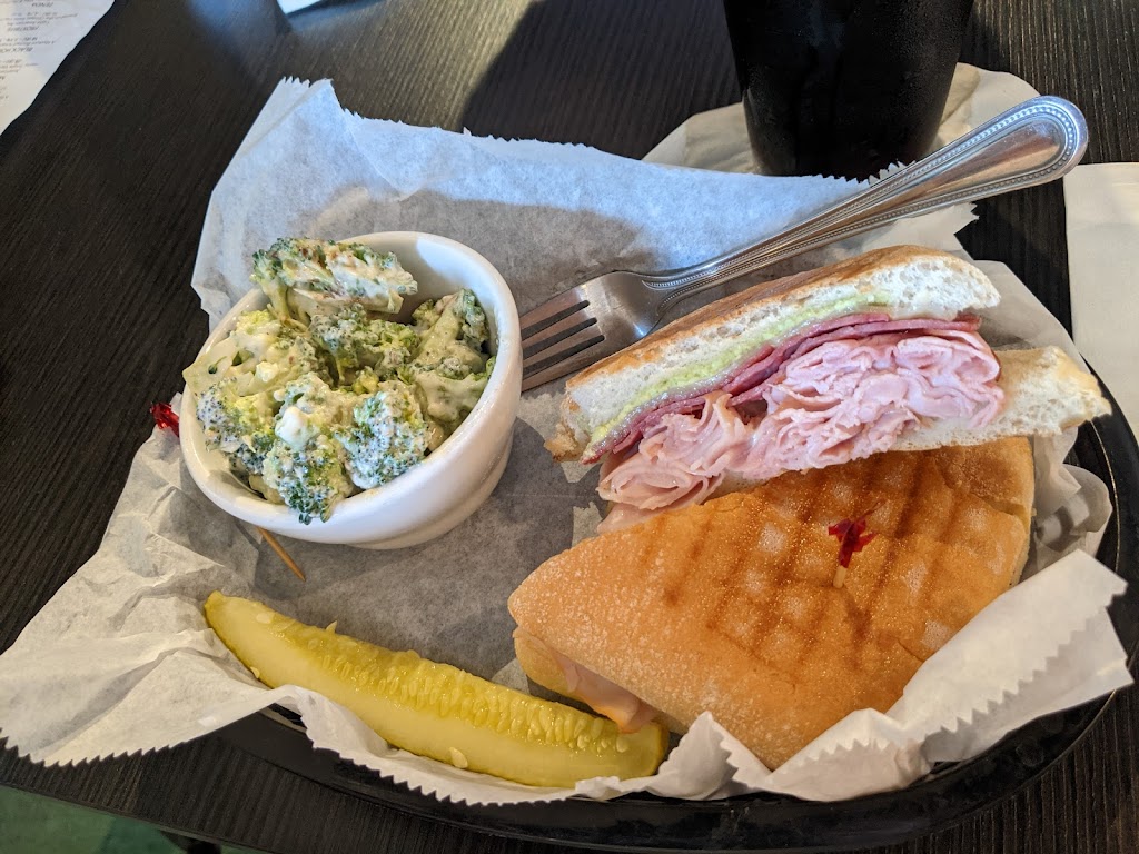 Sweet Allie Bs & Limestone Beer Co | restaurant | 707 N Waco Ave STE 106, Wichita, KS 67203, USA | 3167296200 OR +1 316-729-6200