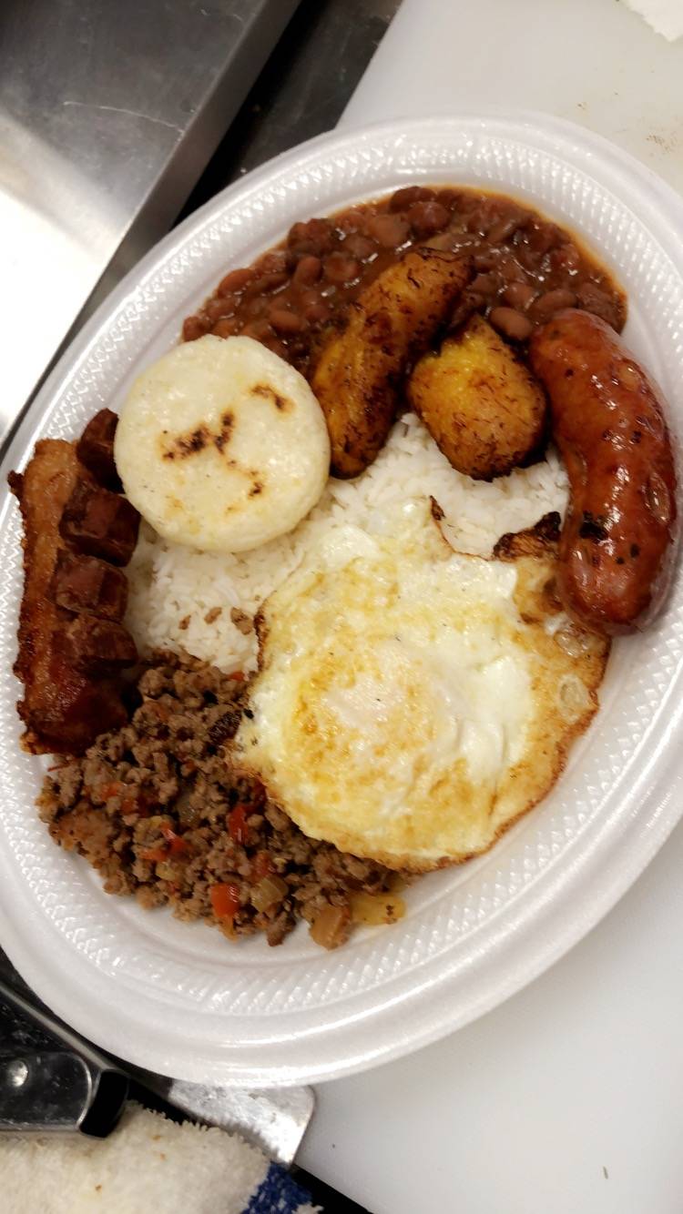 La Fonda Colombian Restaurant | restaurant | 801 SE 8th St, Bentonville, AR 72712, USA | 4792257754 OR +1 479-225-7754