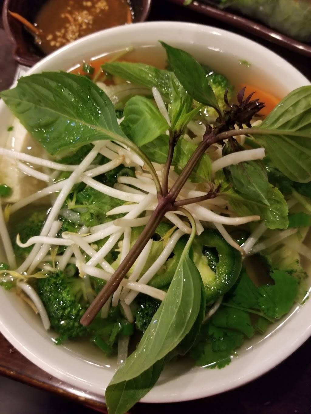 Pho Oceanside | restaurant | 518 Oceanside Blvd, Oceanside, CA 92054, USA | 7607542828 OR +1 760-754-2828