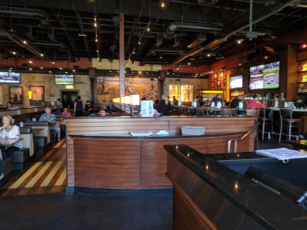 BJs Restaurant & Brewhouse | restaurant | 204 E Via Rancho Pkwy, Escondido, CA 92025, USA | 7604660700 OR +1 760-466-0700