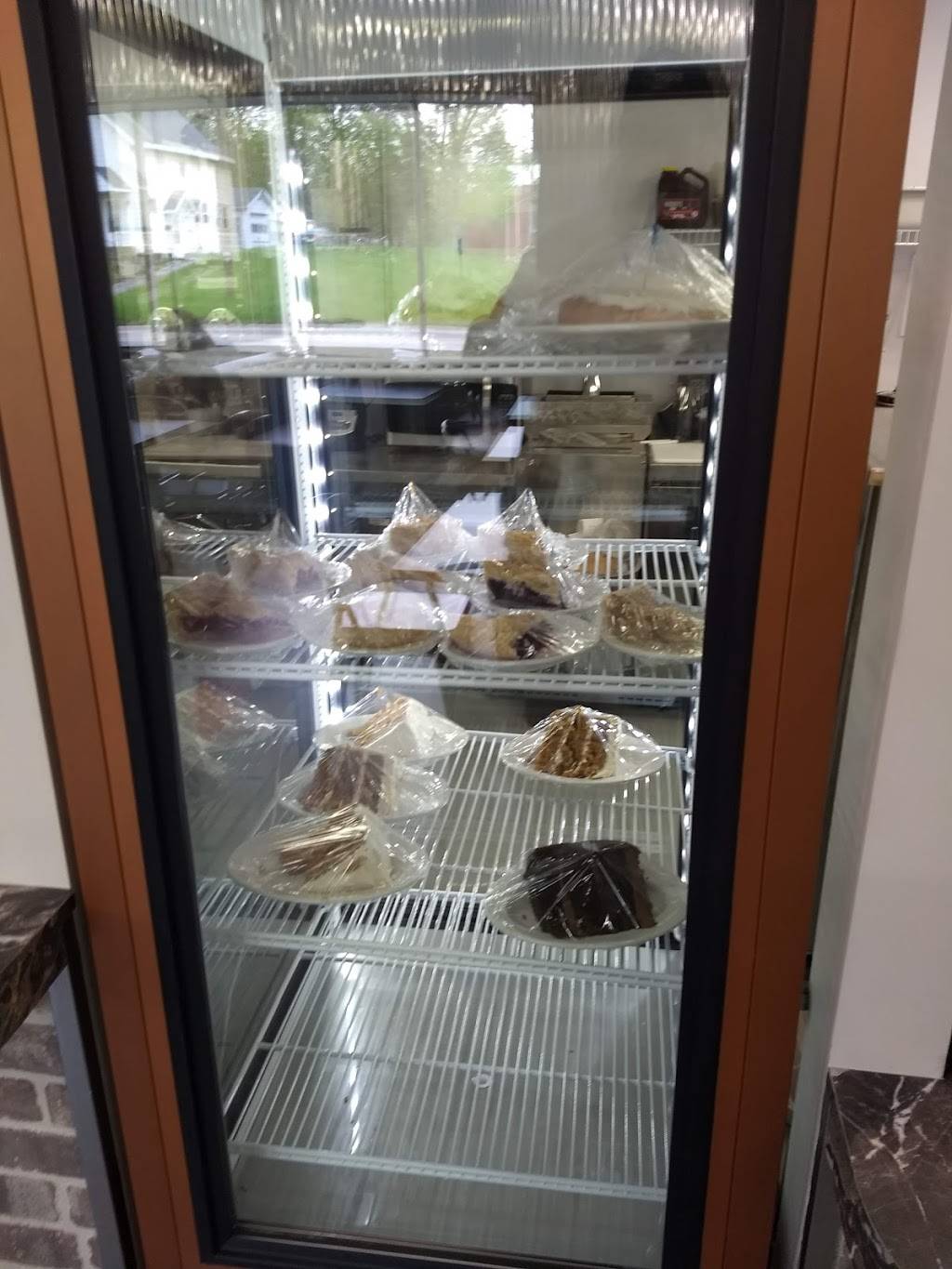 Pennfield Ice Cream & Coffee Shop | restaurant | 956 Capital Ave NE, Battle Creek, MI 49017, USA | 2692821398 OR +1 269-282-1398