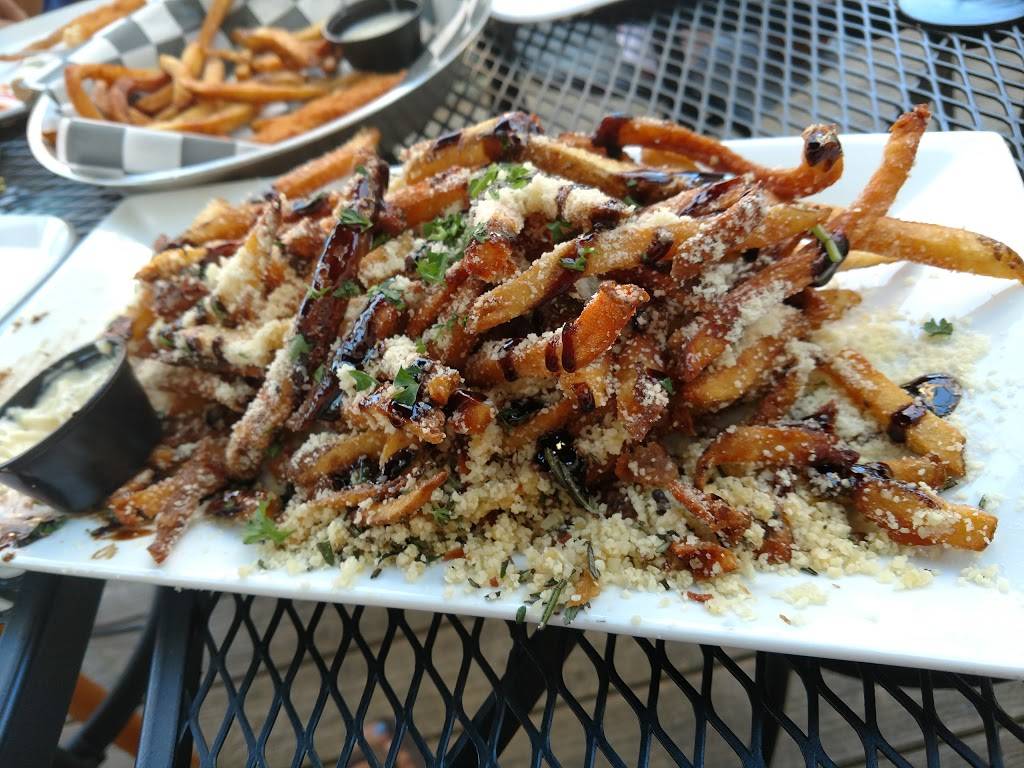 Shottis Point Ocean City | restaurant | 3505 Coastal Hwy, Ocean City, MD 21842, USA | 4103903951 OR +1 410-390-3951