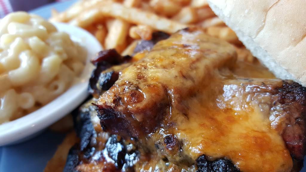 Mos Pit BBQ | restaurant | 5600 Newport Rd, Camillus, NY 13031, USA | 3153204643 OR +1 315-320-4643