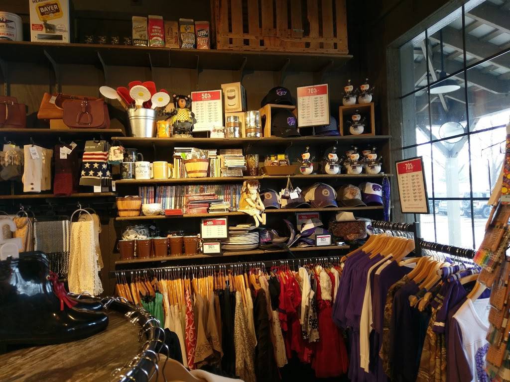 Cracker Barrel Old Country Store | restaurant | 12101 S Strang Line Rd, Olathe, KS 66062, USA | 9137809108 OR +1 913-780-9108
