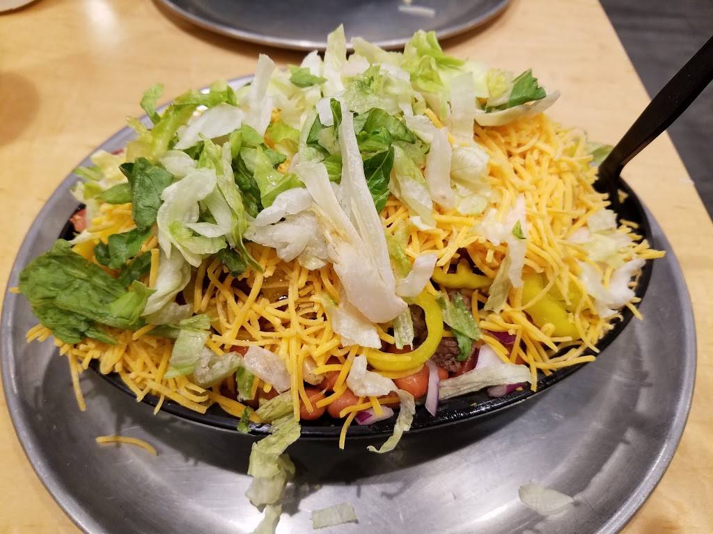 Hot Head Burritos | restaurant | 6011 Glenway Ave, Cincinnati, OH 45211, USA | 5138823678 OR +1 513-882-3678