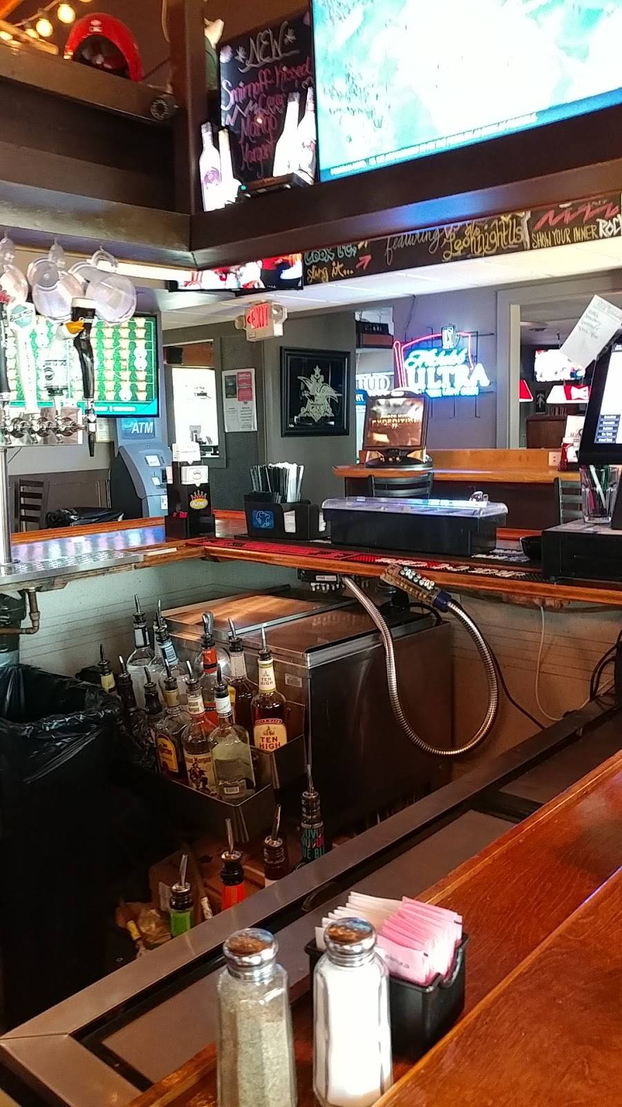 Billys Roadside Bistro | restaurant | 1826 W Pearce Blvd, Wentzville, MO 63385, USA | 6363320556 OR +1 636-332-0556