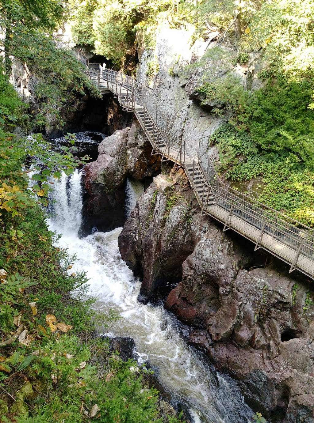 High Falls Gorge | cafe | 4761 NY-86, Wilmington, NY 12997, USA | 5189462278 OR +1 518-946-2278