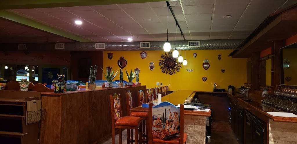 La Catrina | restaurant | 1820 New Hackensack Rd, Poughkeepsie, NY 12603, USA | 8458674610 OR +1 845-867-4610