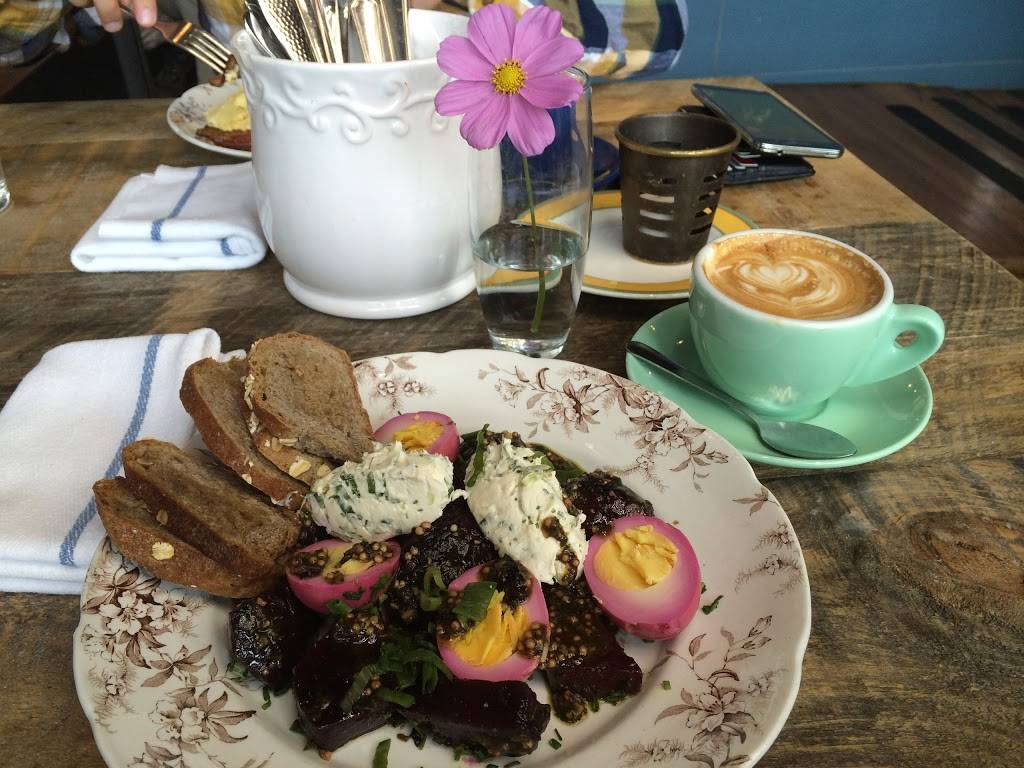 La Brasa | restaurant | 124 Broadway, Somerville, MA 02145, USA | 6177641412 OR +1 617-764-1412